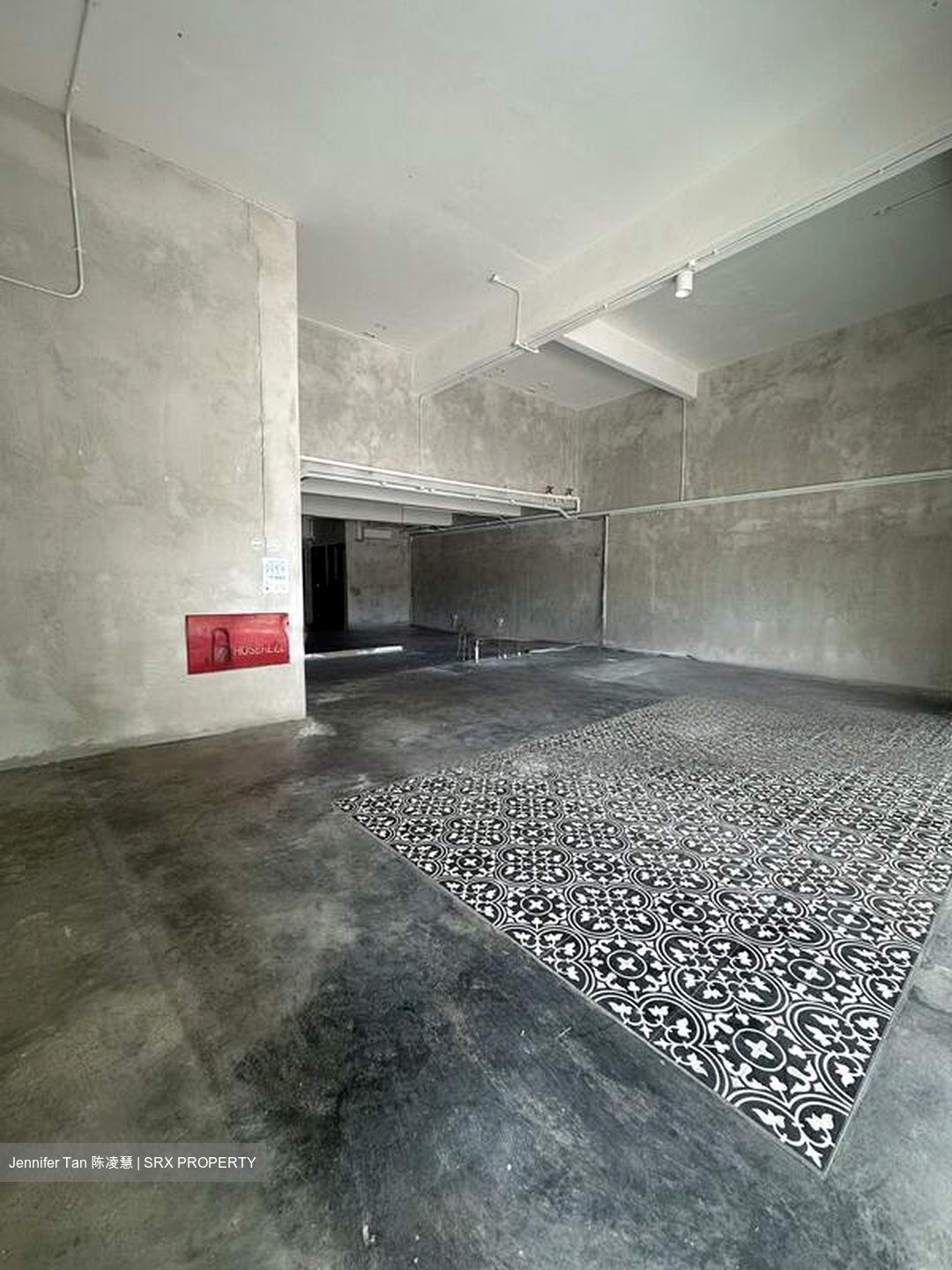 Hillview Villas (D15), Retail #451881351